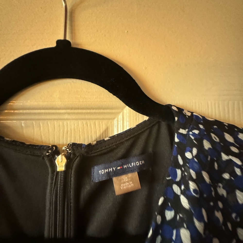 Two dresses - Picture 5 of 6